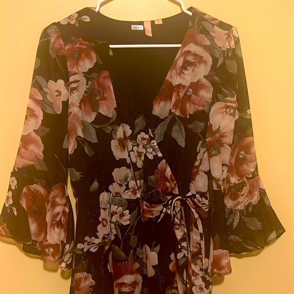L/M Rosy Summer Dress V Neck Bell Sleeve two third A-Style ties on Waist - Picture 4 of 15